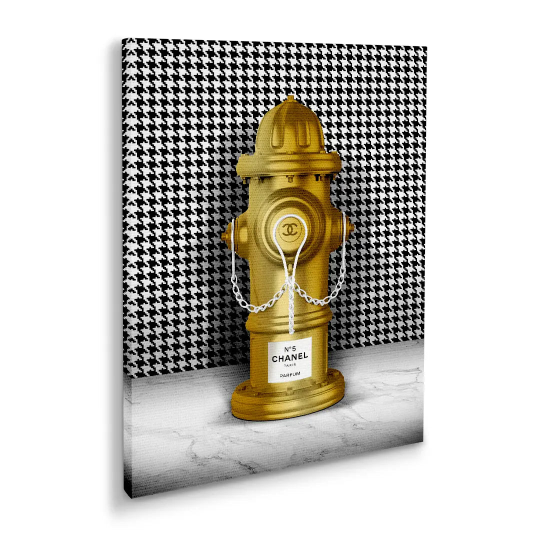 Chanel Hydrant | Picture