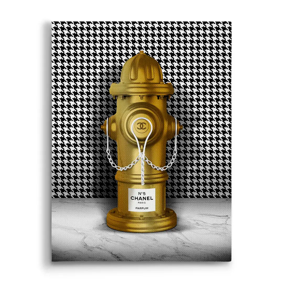 Chanel Hydrant | Picture