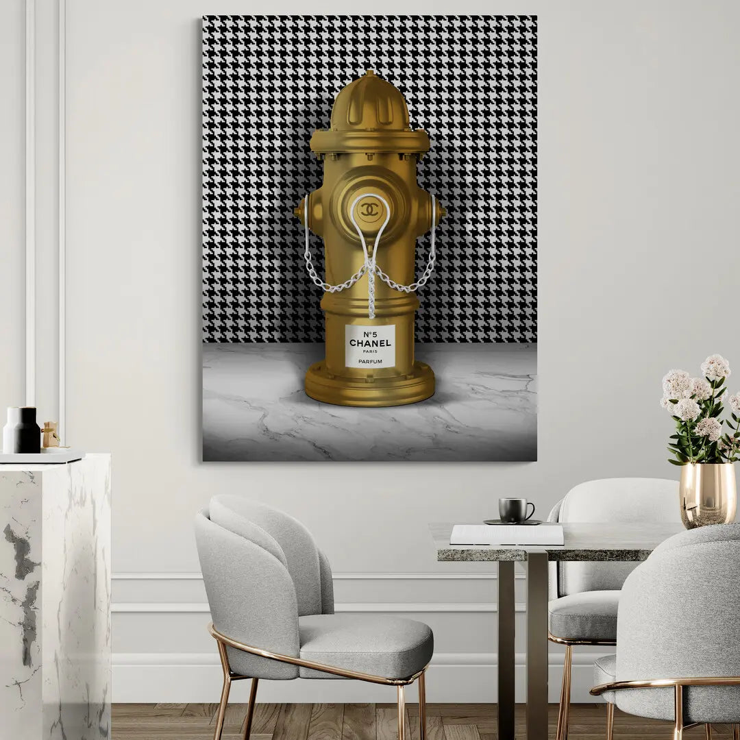 Chanel Hydrant | Picture