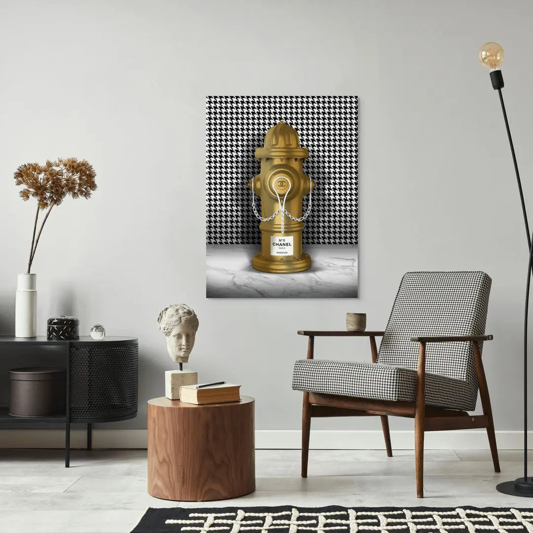 Chanel Hydrant | Picture