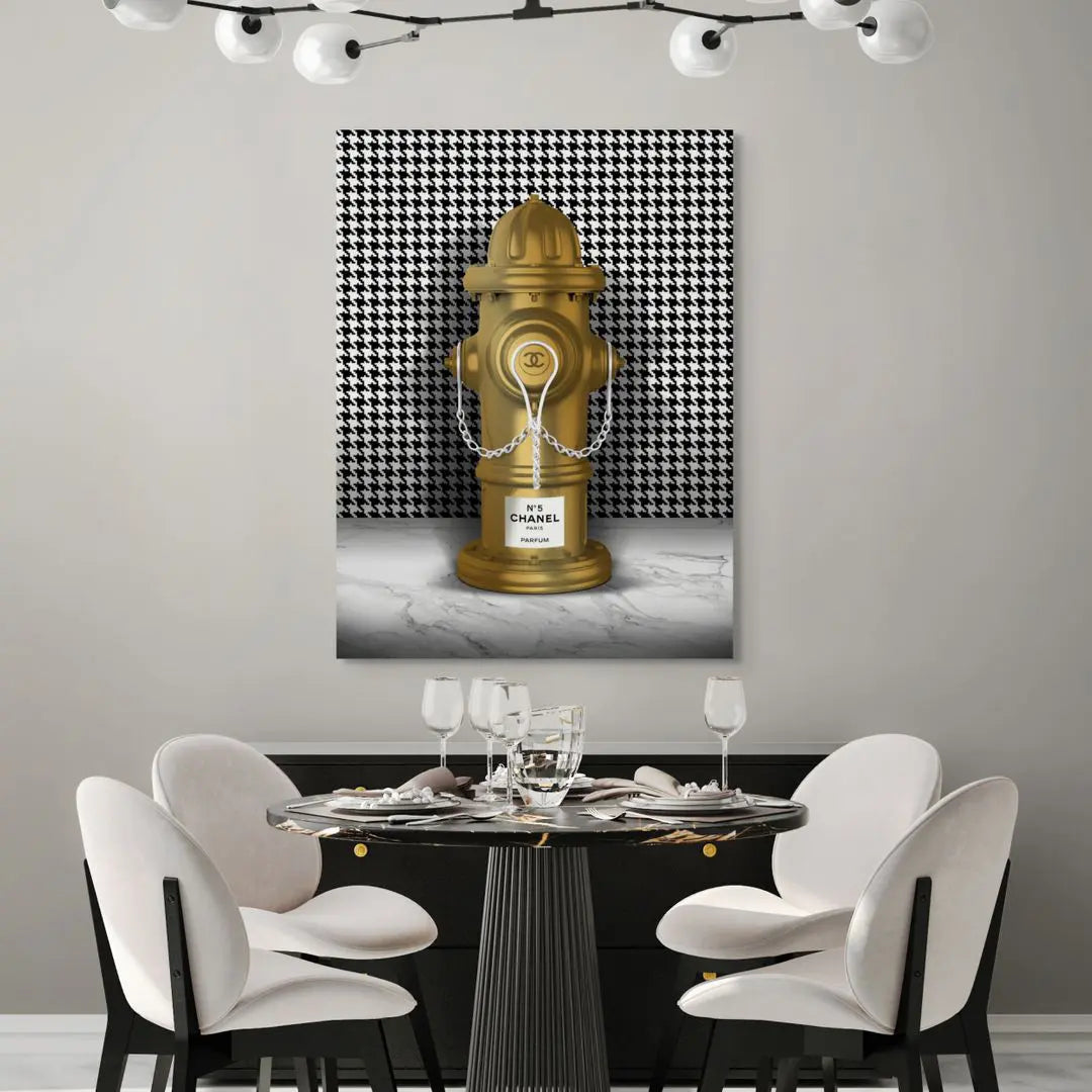 Chanel Hydrant | Picture